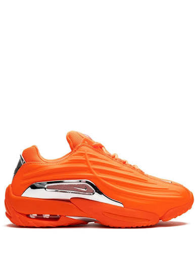 Nike x noctas